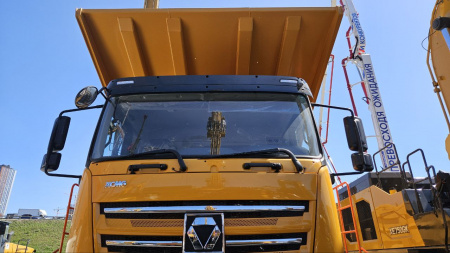 Внедорожный самосвал XCMG XG70A 